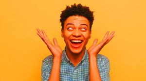 « Ce geste simple qui bouleverse nos vies » : la science prouve qu’il rend inévitablement plus heureux et change tout radicalement