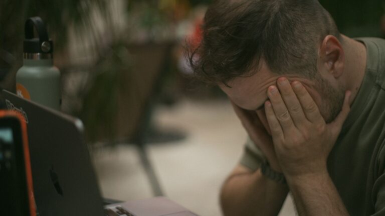 Comment gérer le stress au quotidien grâce à la psychologie