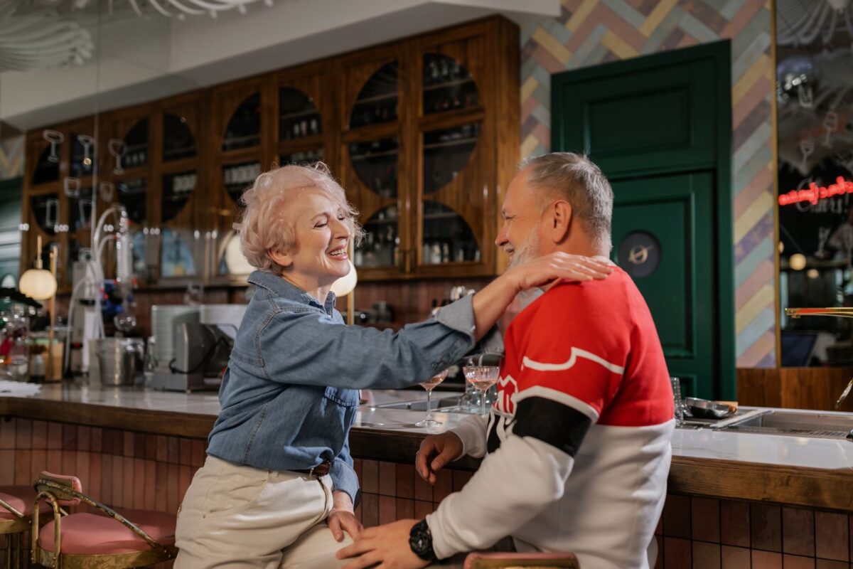 Retrouver l’amour après un deuil ou un divorce : le chemin intérieur après 50 ans